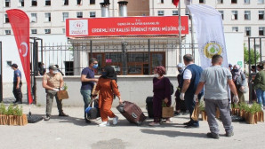 Karantinadan çıkan 104 kişi memleketlerine uğurlandı