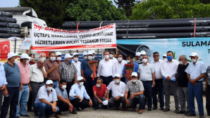 Büyükşehir’den Erdemli’deki üreticilere sulama borusu desteği