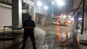 Akdeniz’de koronavirüsle mücadele aralıksız sürüyor