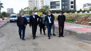 Başkan Özyiğit, yol yapım ve onarım çalışmalarını inceledi