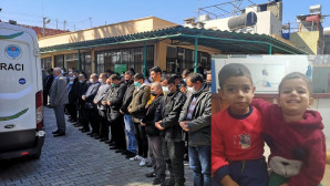 Yanarak ölen 2 küçük kardeş gözyaşları arasında toprağa verildi