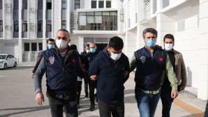 Yaşlı adamı öldürüp bir hafta evde bekletmişler