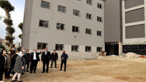 Eski tıp fakültesi yerleşkesi okul oluyor