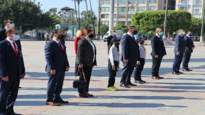 Mersin’de sade 23 Nisan töreni