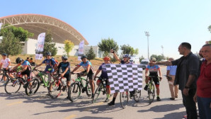Toroslar’da 15 Temmuz anısına bisiklet yarışları yapıldı