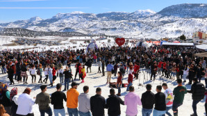 TOROSLAR 2. KAR FESTİVALİ’NİN İKİNCİ GÜNÜNDE COŞKU DAHA DA ARTTI