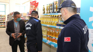 Toroslar’da stok yağ ve fahiş fiyat denetimi