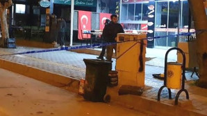 Ayrıldığı genç kız ile erkek arkadaşına kurşun yağdırdı