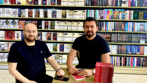 ÖLMEDEN ÖNCE HARİKA YAŞA KİTAPÇILARDA