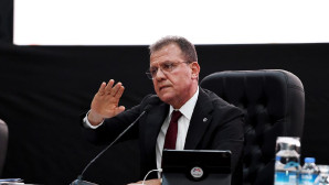 SEÇER, MESKİ’NİN SUÇUNU İLÇE BELEDİYELERİNE ATTI AMA SONRA KABULLENDİ… “TAMAM BİZ YAPACAĞIZ”