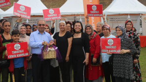 Toroslar’da iğne oyaları beğeni topladı