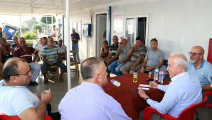 Başkan Gültak, Karaduvarlı balıkçıların sorunlarını dinledi