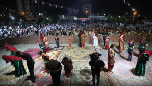 Toroslar’da binlerce kişi aşure etkinliğinde buluştu