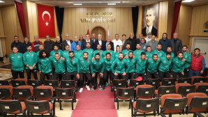 Başkan Gültak: “Akdeniz’deki spor yatırımları devam edecek”