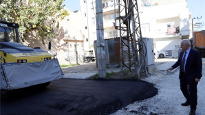 BAŞKAN GÜLTAK; “KARŞIMIZA ÇIKARILAN ENGELLERE RAĞMEN AKDENİZ’DE ASFALT SERİMİNE BAŞLADIK”