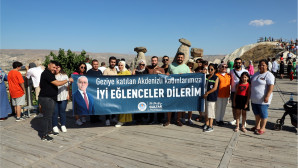 AKDENİZ’DE RESMİ NİKÂH KIYAN ÇİFTLERE YILDÖNÜMÜ HEDİYESİ; “KAPADOKYA GEZİSİ”