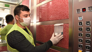 Toroslar’da asansörlere dezenfektan ünitesi yerleştirildi