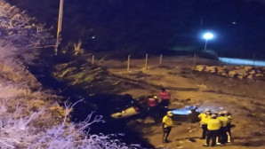 Erdemli’de kamyonet sahile uçtu: 1 ölü, 4 yaralı