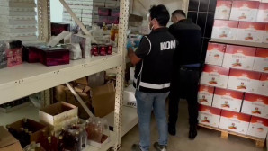 Mersin’de yasaklı maddeyi cinsel içerikli macuna karıştırarak satan firmalara operasyon: 15 gözaltı