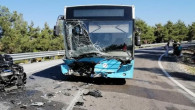 Otomobil belediye otobüsü ile çarpıştı: 3 yaralı